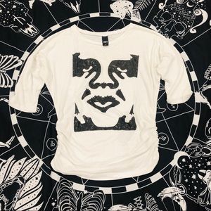 Obey women’s batwing top XS